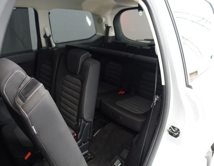 Ford Galaxy 31