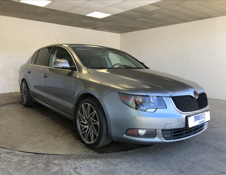 Škoda Superb 1