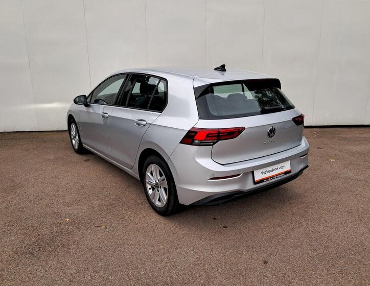 Volkswagen Golf 24