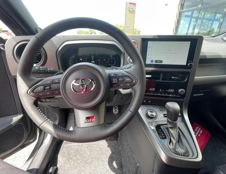 Toyota GR Yaris 14