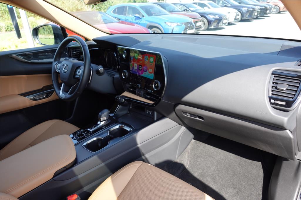 Lexus NX 450h plus