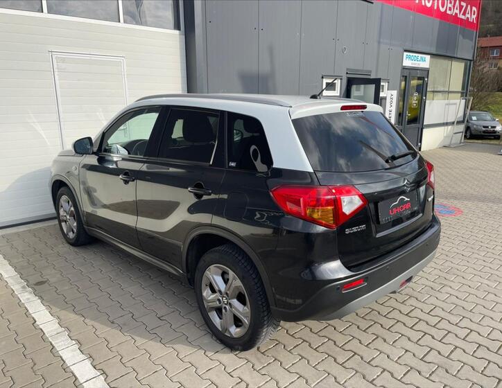 Suzuki Vitara 5