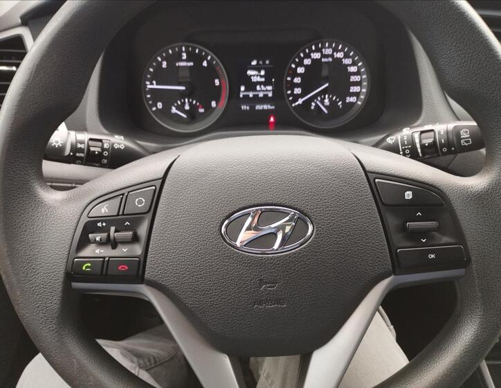 Hyundai Tucson 12
