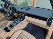 Porsche Cayenne 13