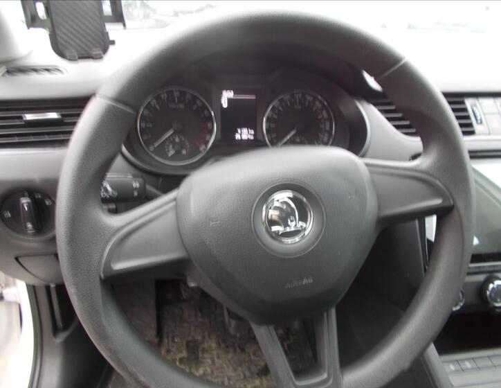 Škoda Octavia 23