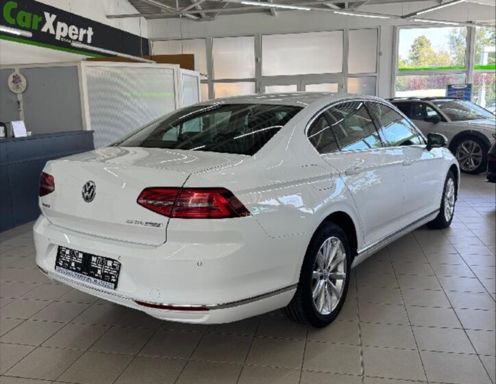 Volkswagen Passat 4
