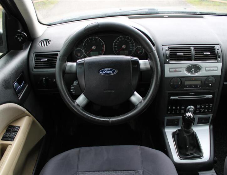 Ford Mondeo 12