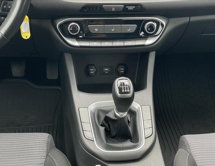 Hyundai i30 12