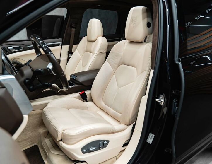Porsche Cayenne 18