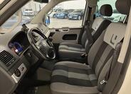Volkswagen Multivan 18