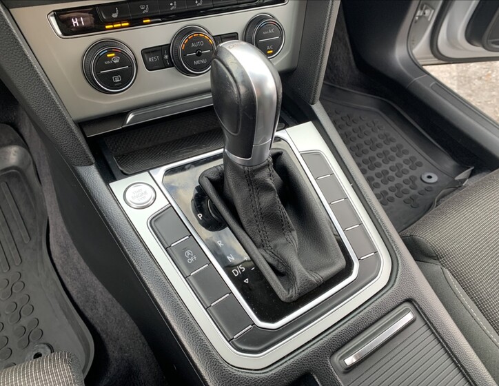 Volkswagen Passat 13