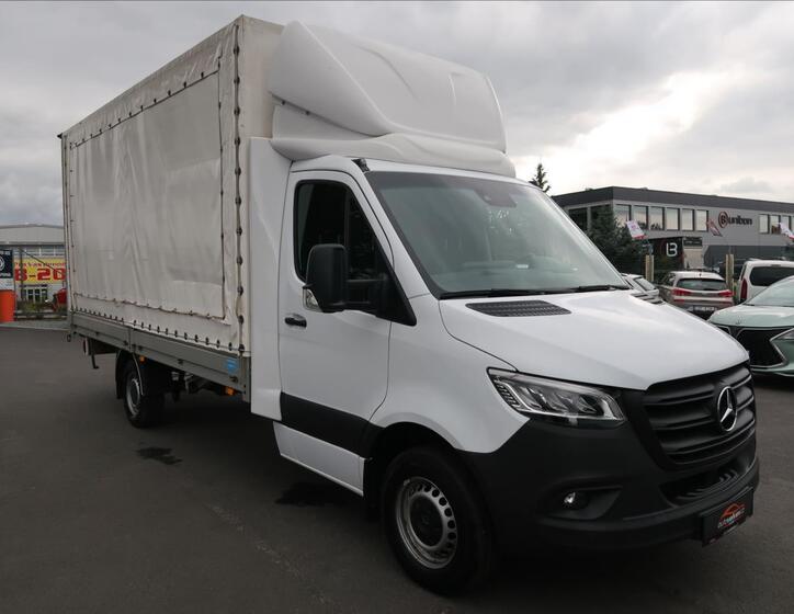 Mercedes-Benz Sprinter 2