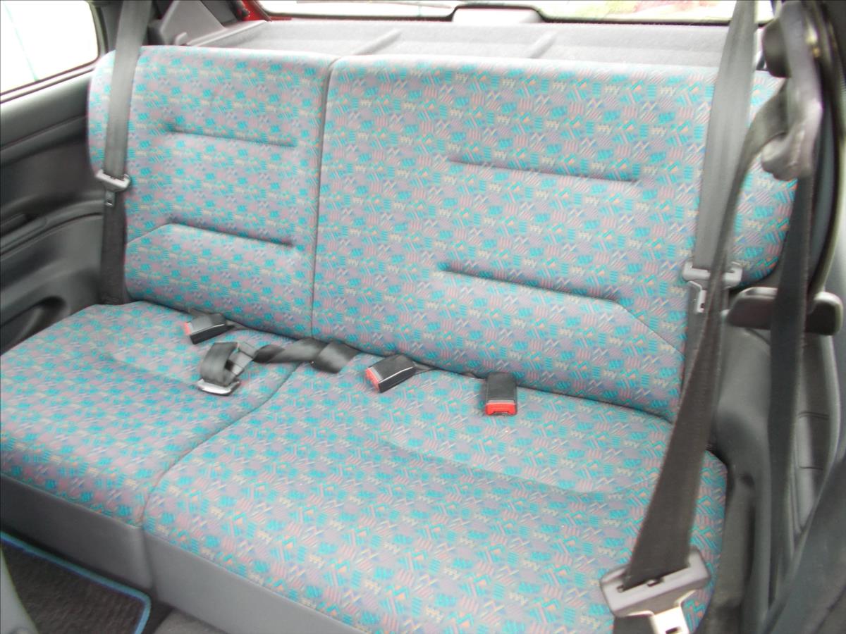 Peugeot 106