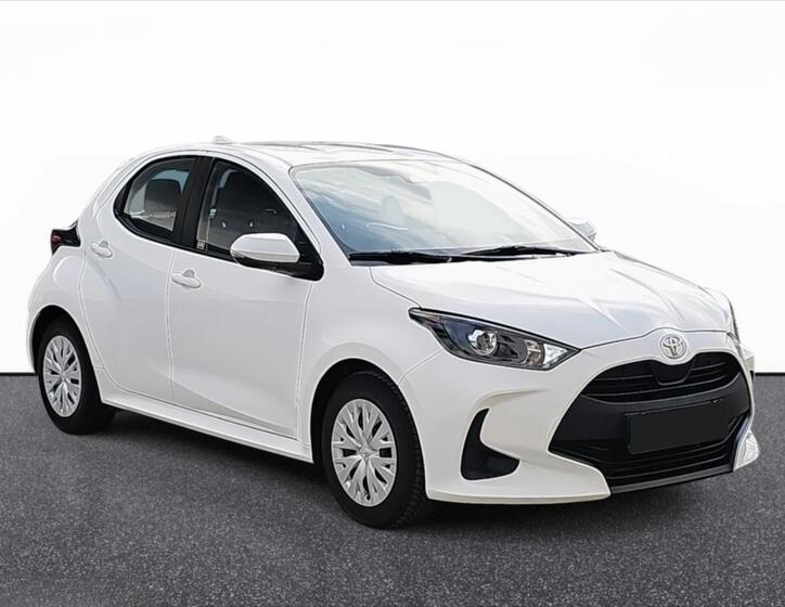 Toyota Yaris 1