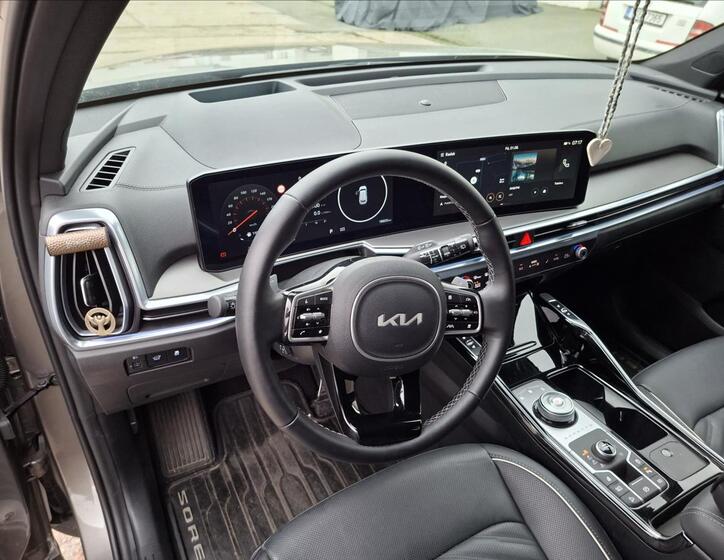 KIA Sorento 5