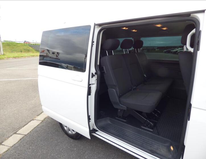 Volkswagen Caravelle 36