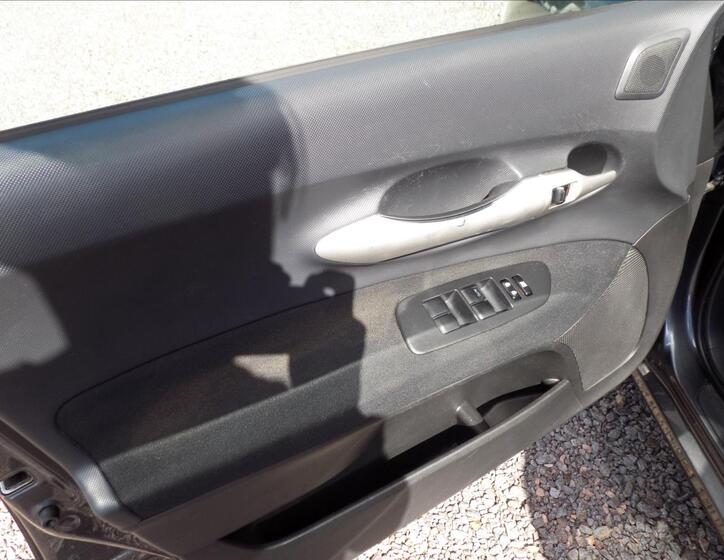 Toyota Auris 19
