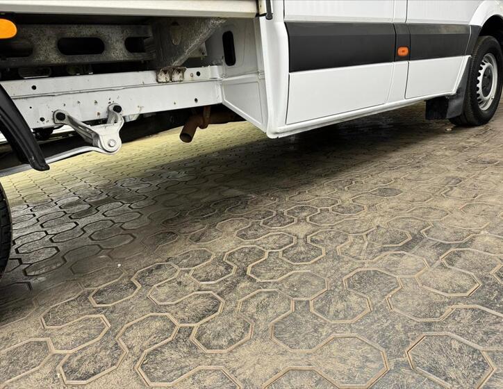 Mercedes-Benz Sprinter 32