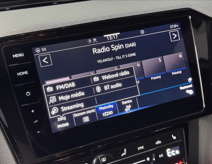 Volkswagen Passat 40