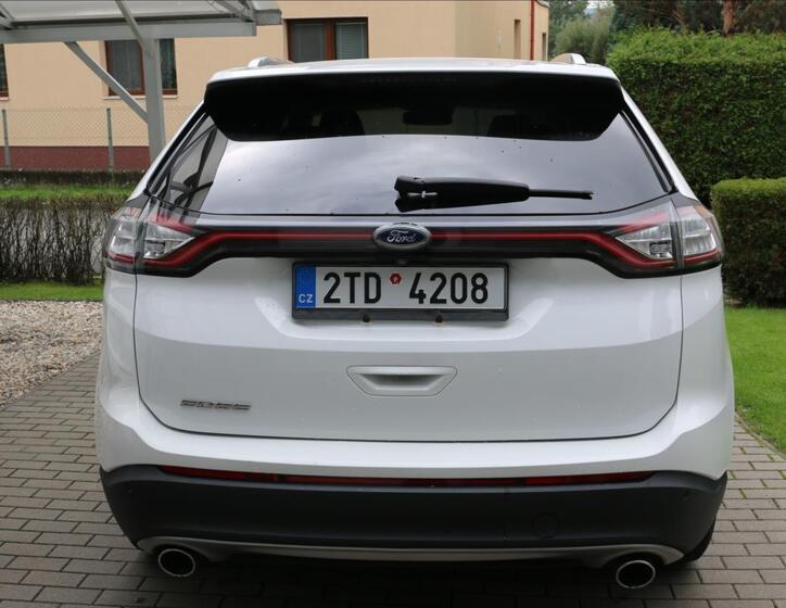Ford Edge 10
