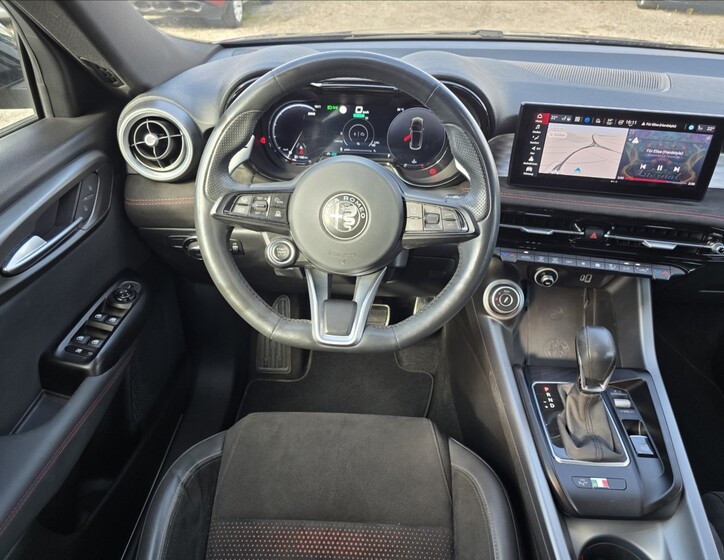 Alfa Romeo Tonale 23