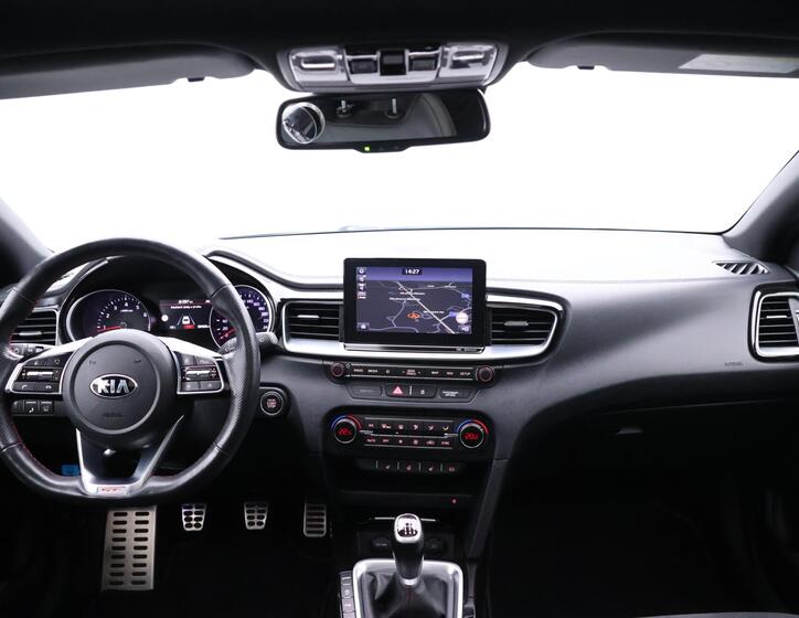KIA ProCeed 31