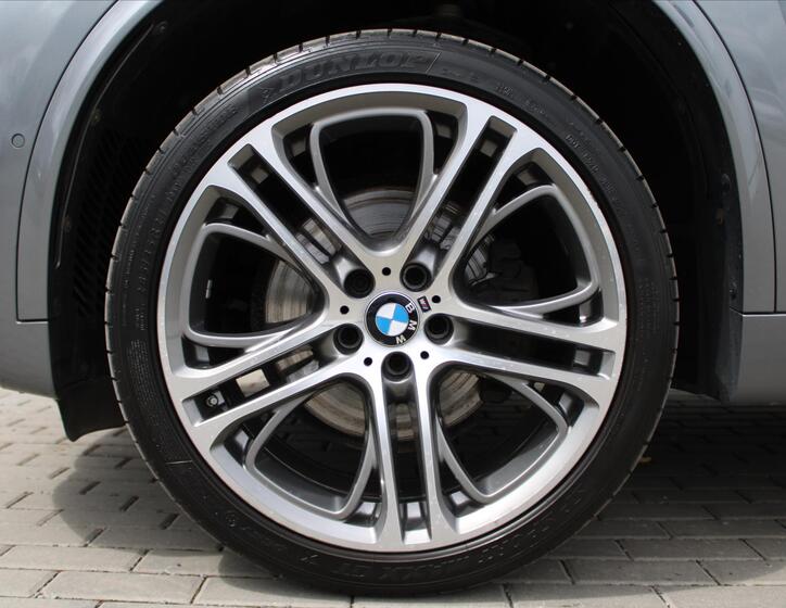 BMW X5 9