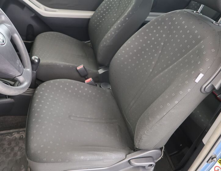 Toyota Yaris 9
