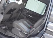 Ford Galaxy 18
