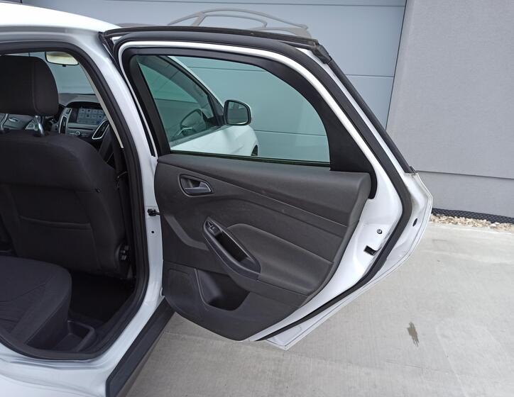 Ford Focus 28