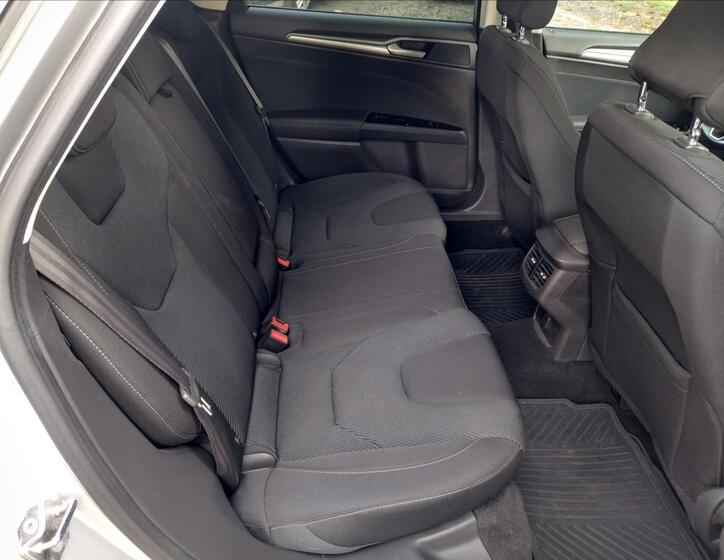 Ford Mondeo 16