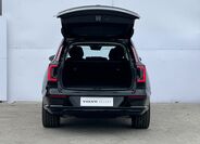 Volvo EX90 9