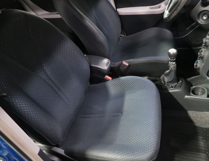 Toyota Yaris 13