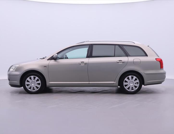 Toyota Avensis 4