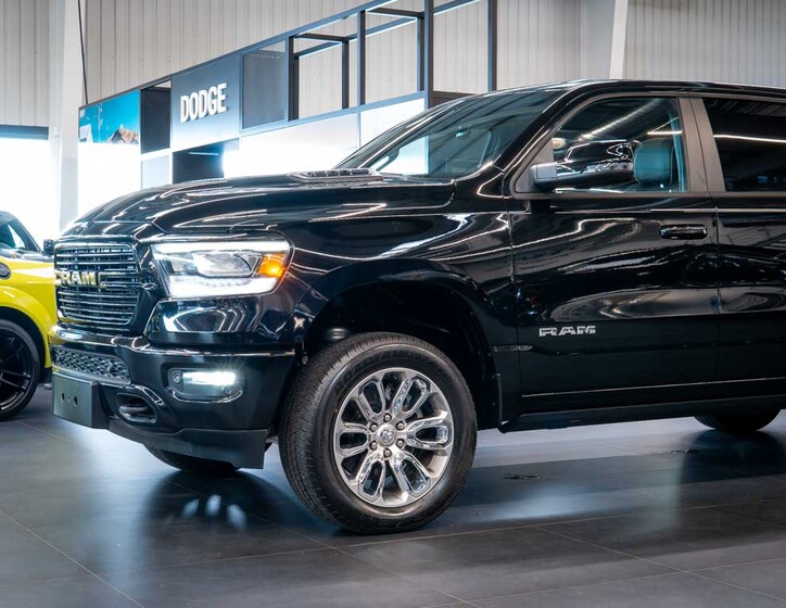 Dodge RAM 12