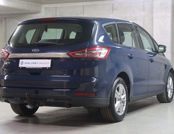 Ford S-MAX 5
