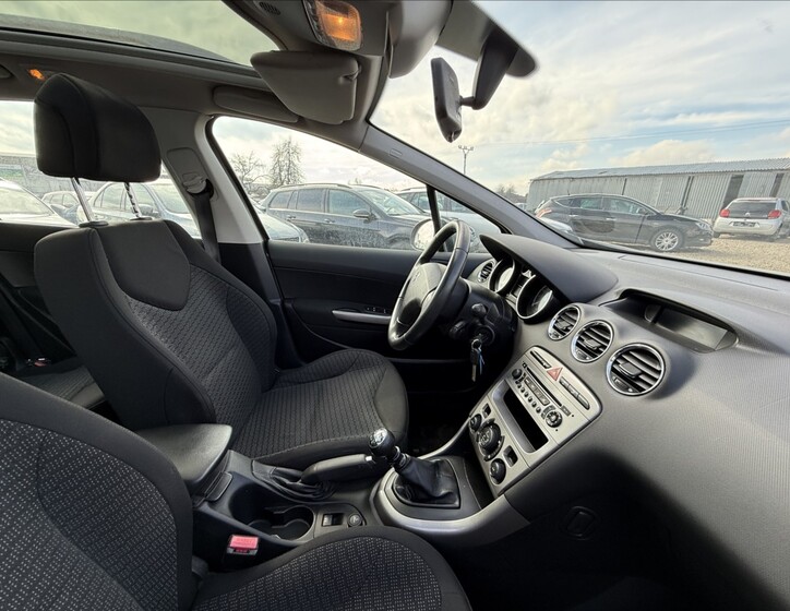 Peugeot 308 25