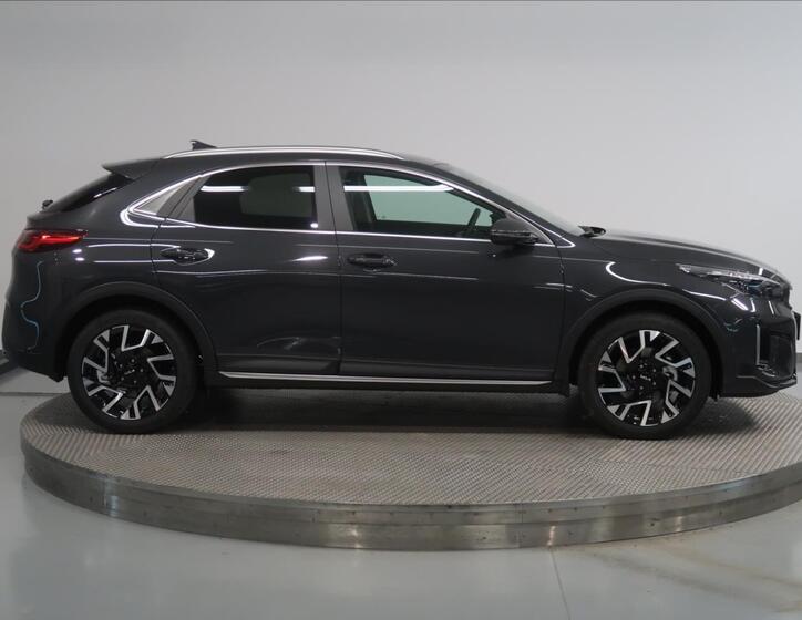 KIA XCeed 8