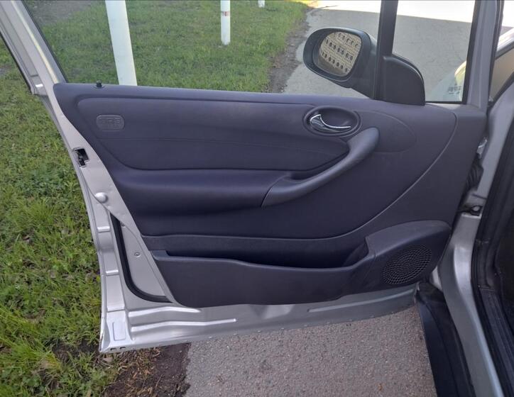 Mercedes-Benz Třídy A 16