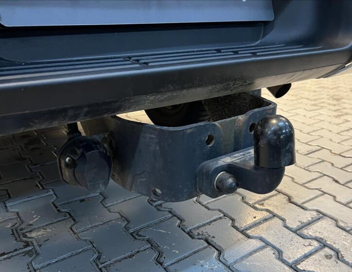Toyota Hilux 10