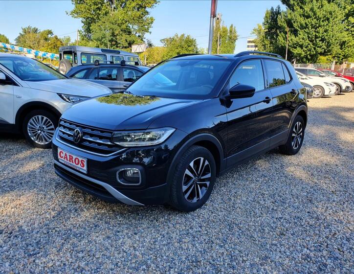 Volkswagen T-Cross 1