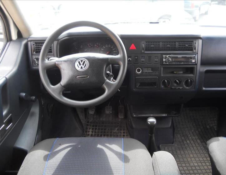 Volkswagen Caravelle 13