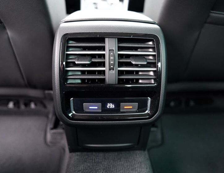 Volkswagen Passat 33