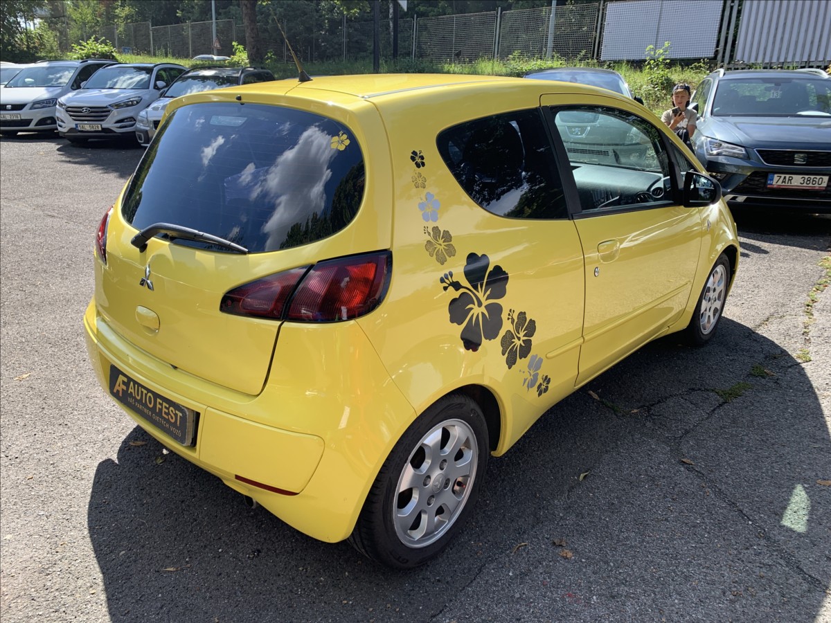 Mitsubishi Colt
