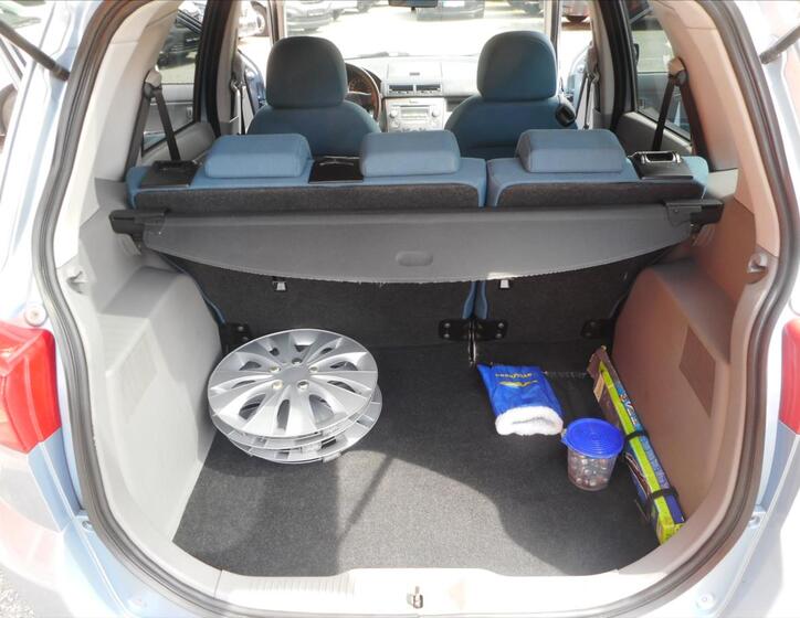 Mazda 2 19