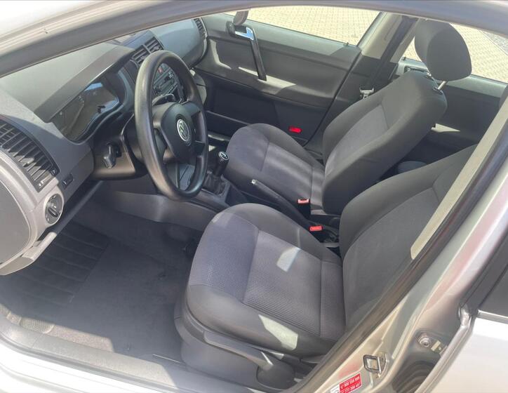 Volkswagen Polo 12
