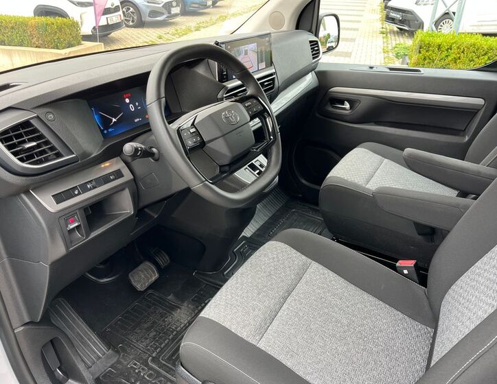 Toyota ProAce Verso 14