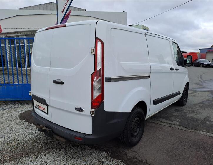 Ford Transit Custom 3