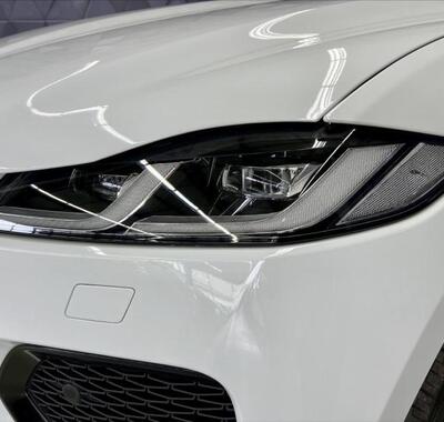 Jaguar F-Pace 8