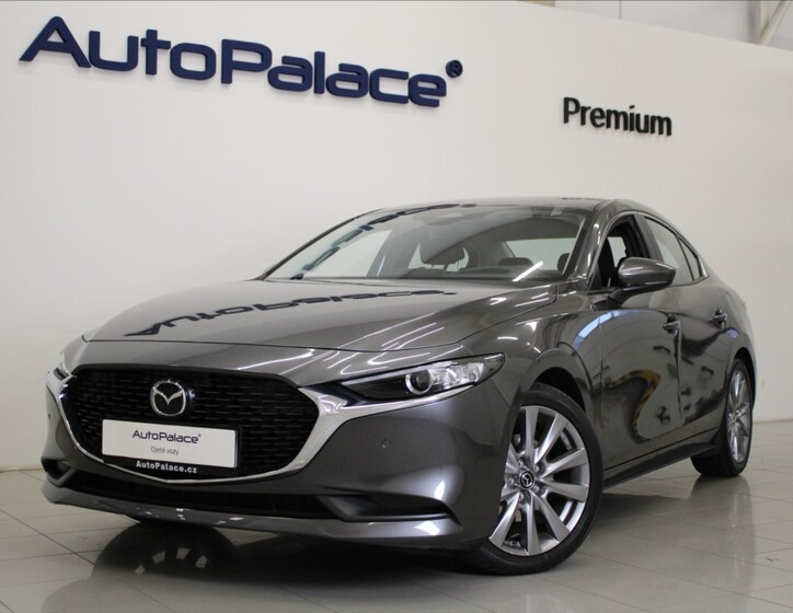 Mazda 3 1